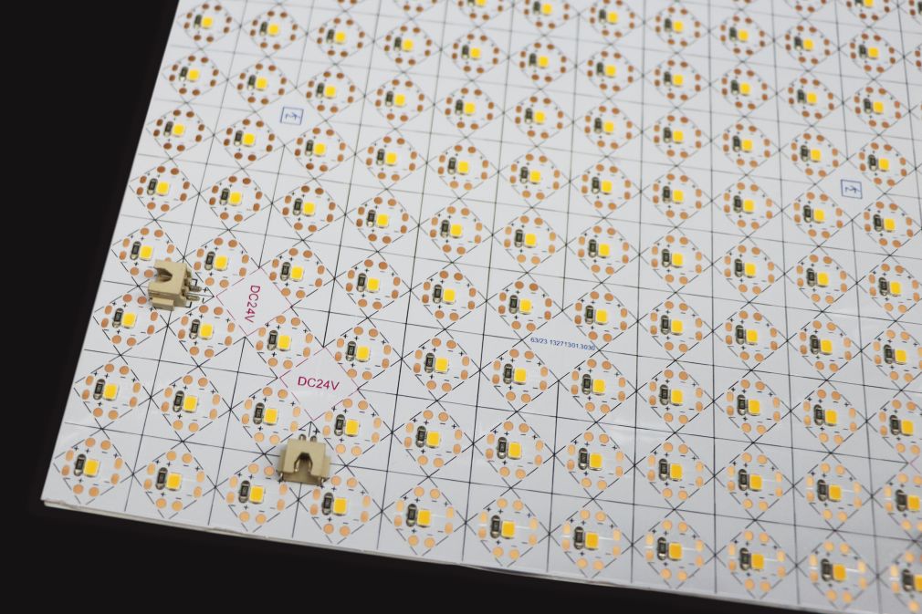 13301301.1227_103525063843908