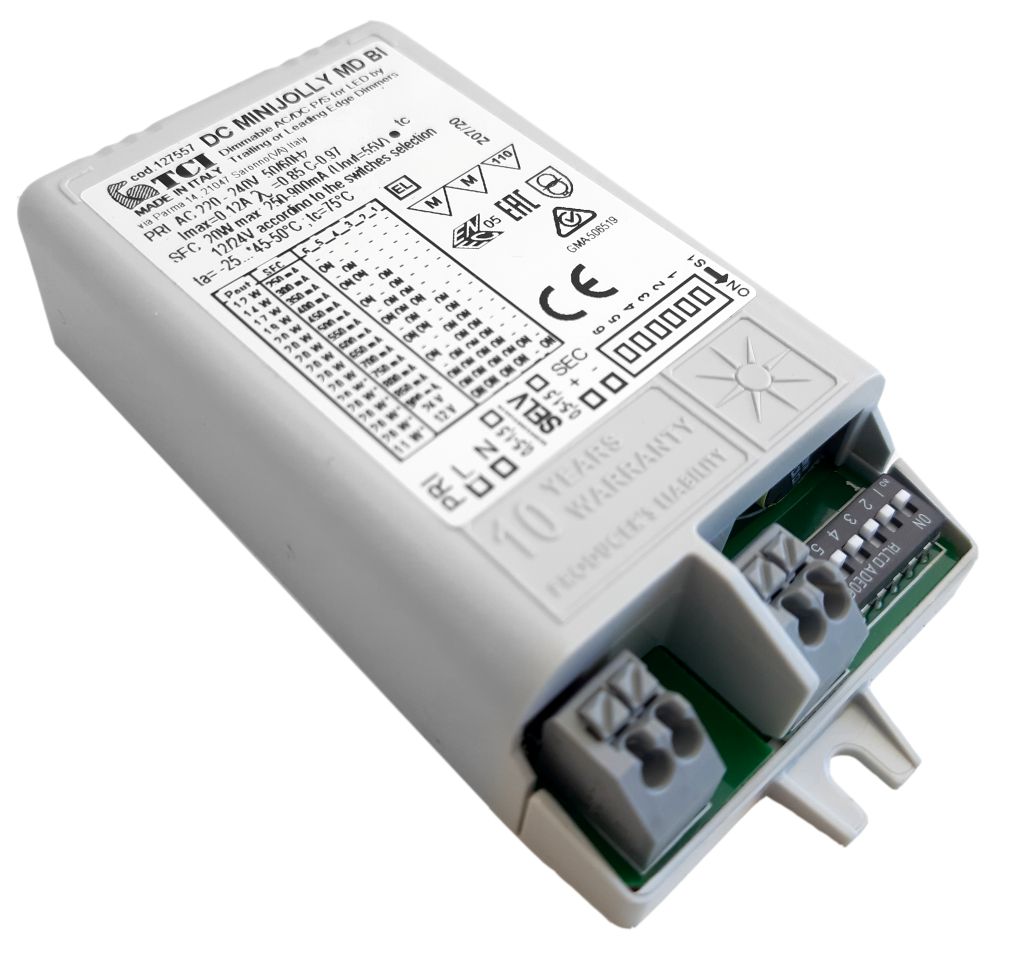 20127557_110129375171904