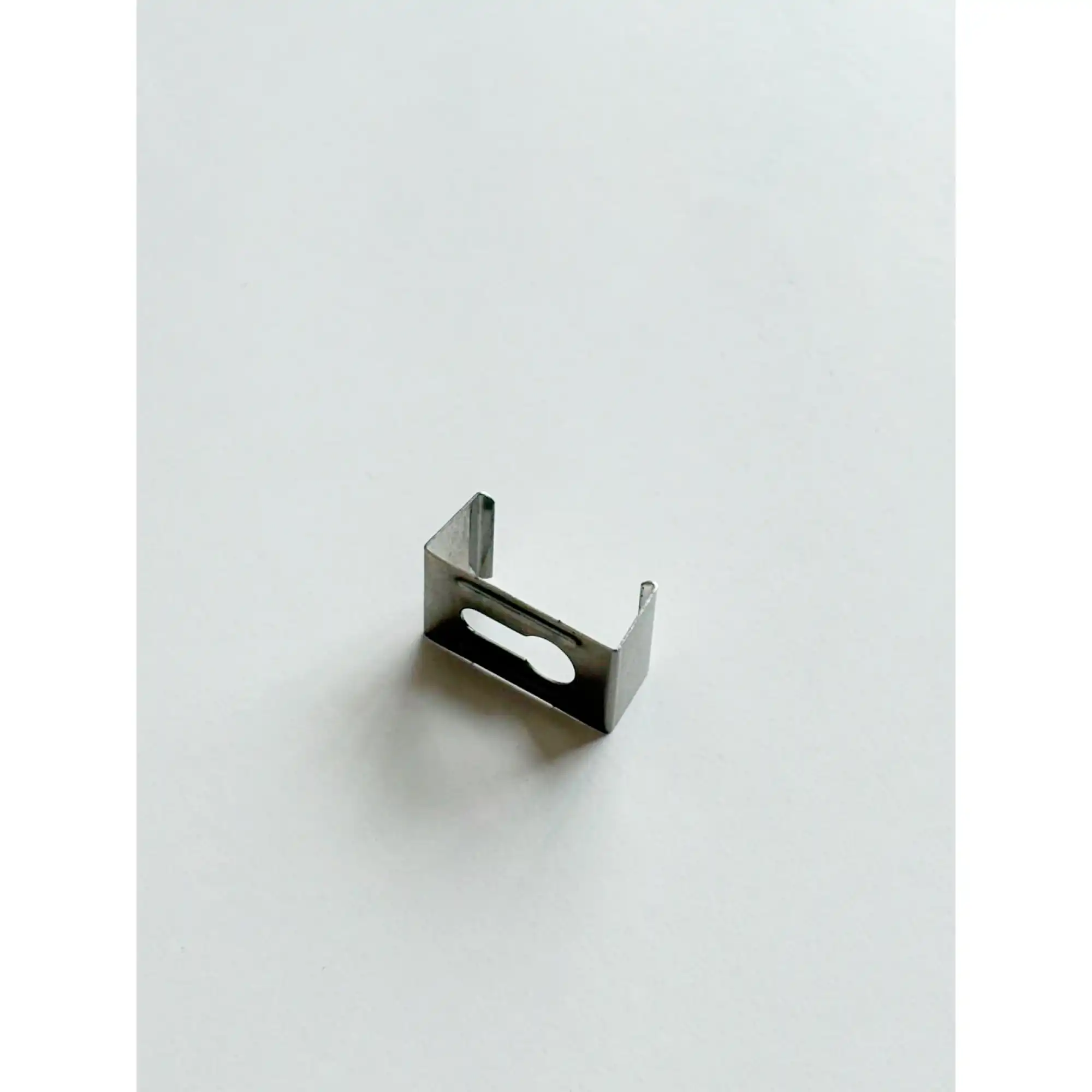 FX101_48937741325109